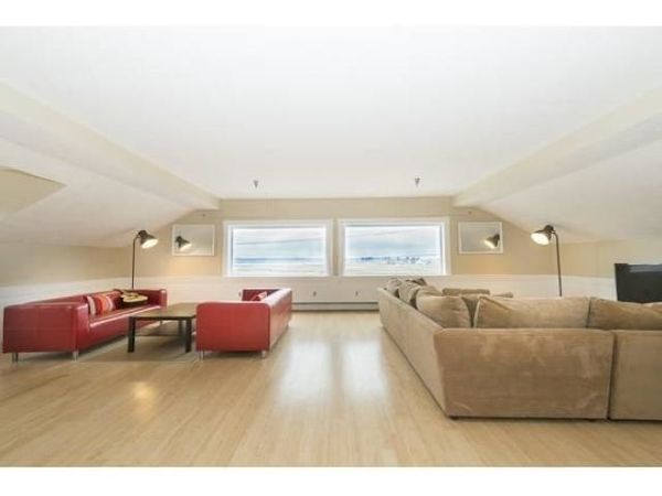 85 Brown Avenue, Hampton, NH 03842