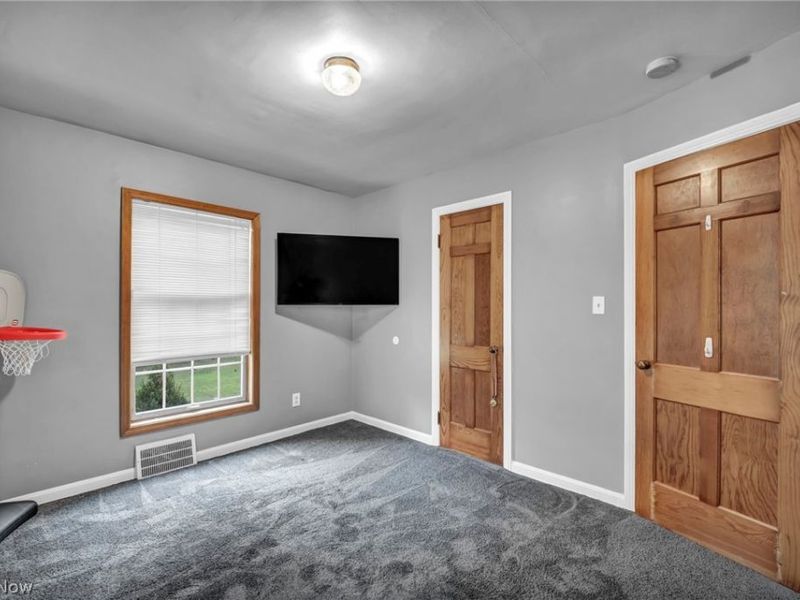 454 E 270th Street, Euclid, OH 44132 Photo 14