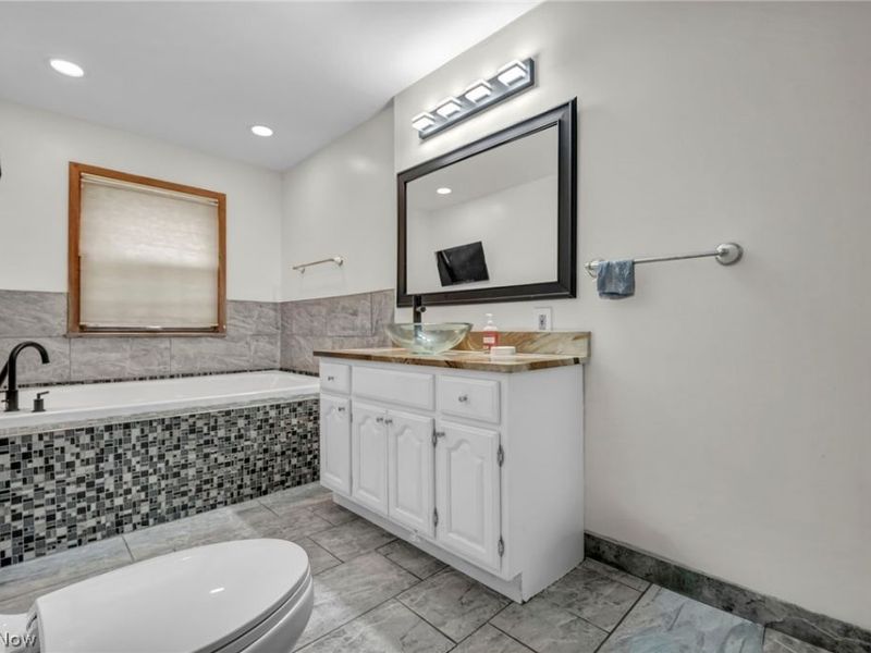 454 E 270th Street, Euclid, OH 44132 Photo 22