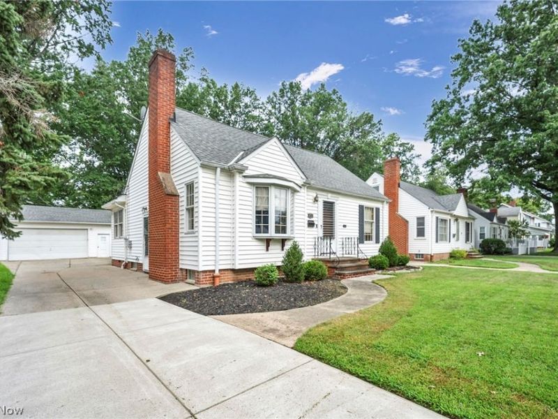454 E 270th Street, Euclid, OH 44132 Photo 3