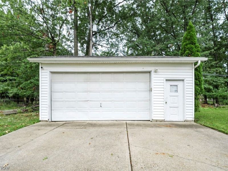 454 E 270th Street, Euclid, OH 44132 Photo 36