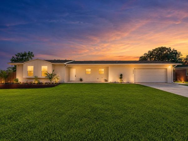 1010 Boulevard De La Parisienne, Mary Esther, FL 32569