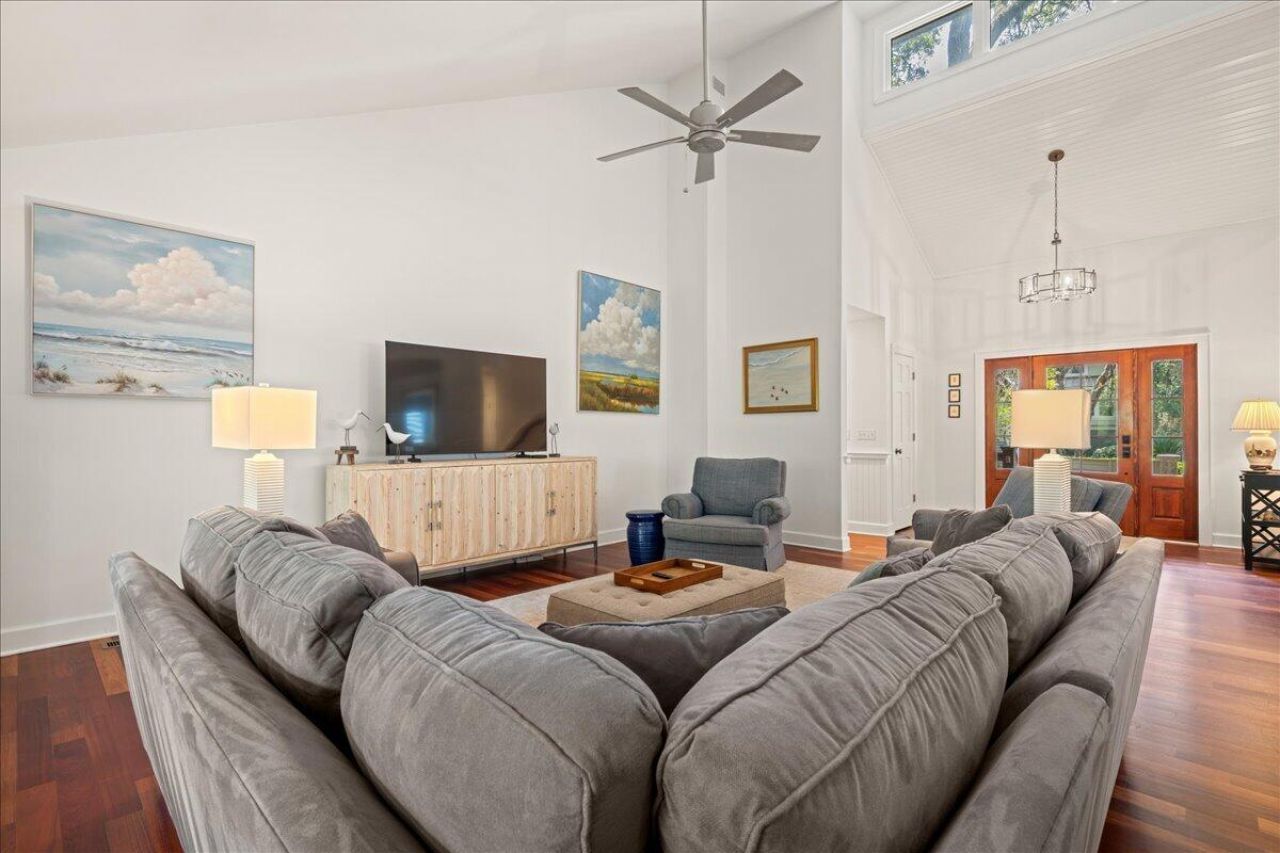 404 Amaranth Road Photo 10