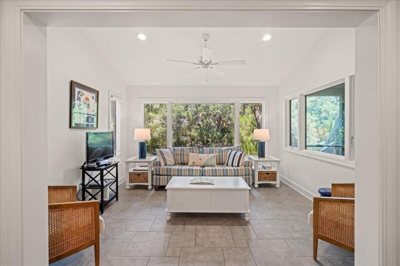 404 Amaranth Road Photo 27