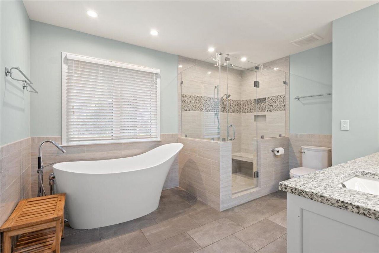 404 Amaranth Road Photo 33