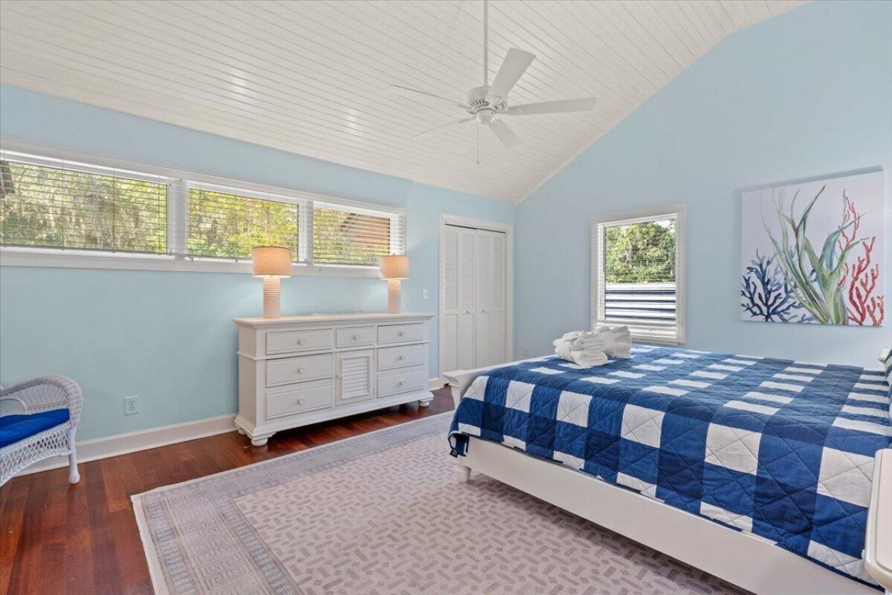 404 Amaranth Road Photo 39