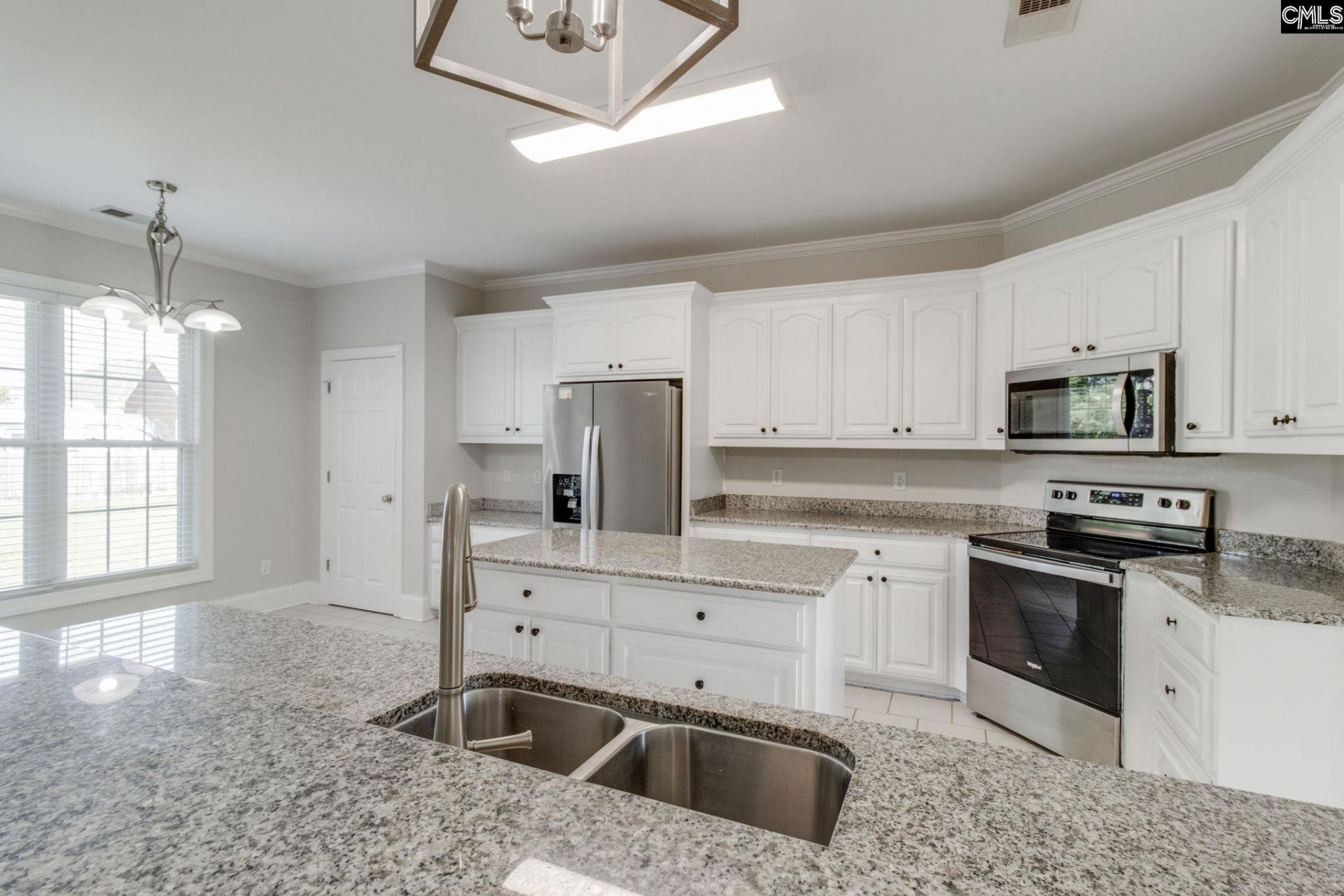 33 Mauser Drive  Photo 11