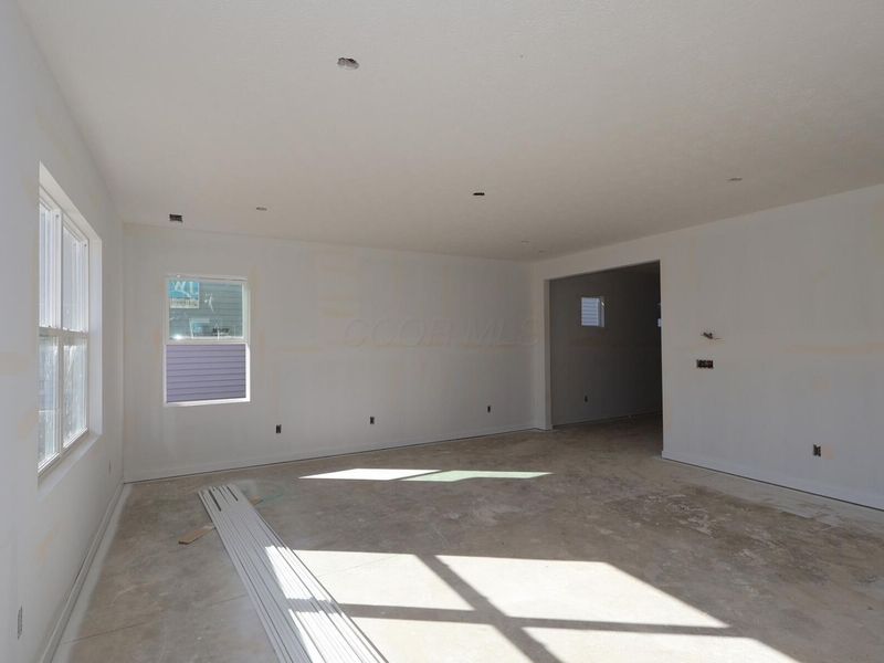 1031 Dawsons Drive, Hebron, OH 43025 Photo 4
