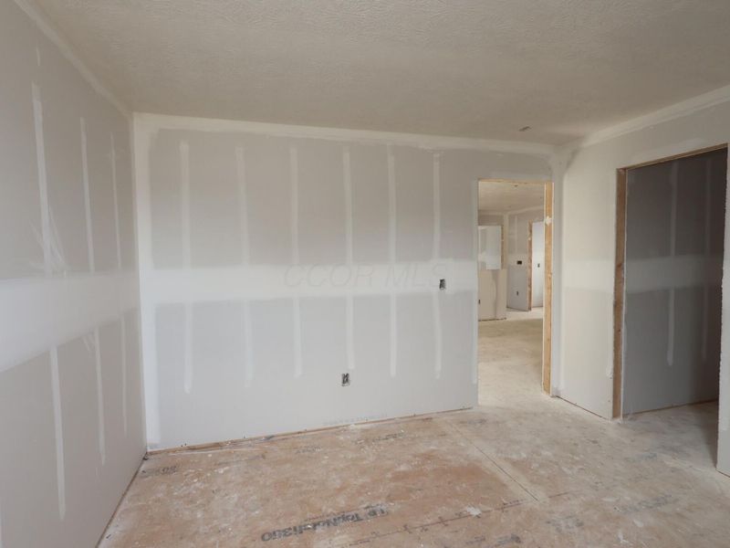 1031 Dawsons Drive, Hebron, OH 43025 Photo 9