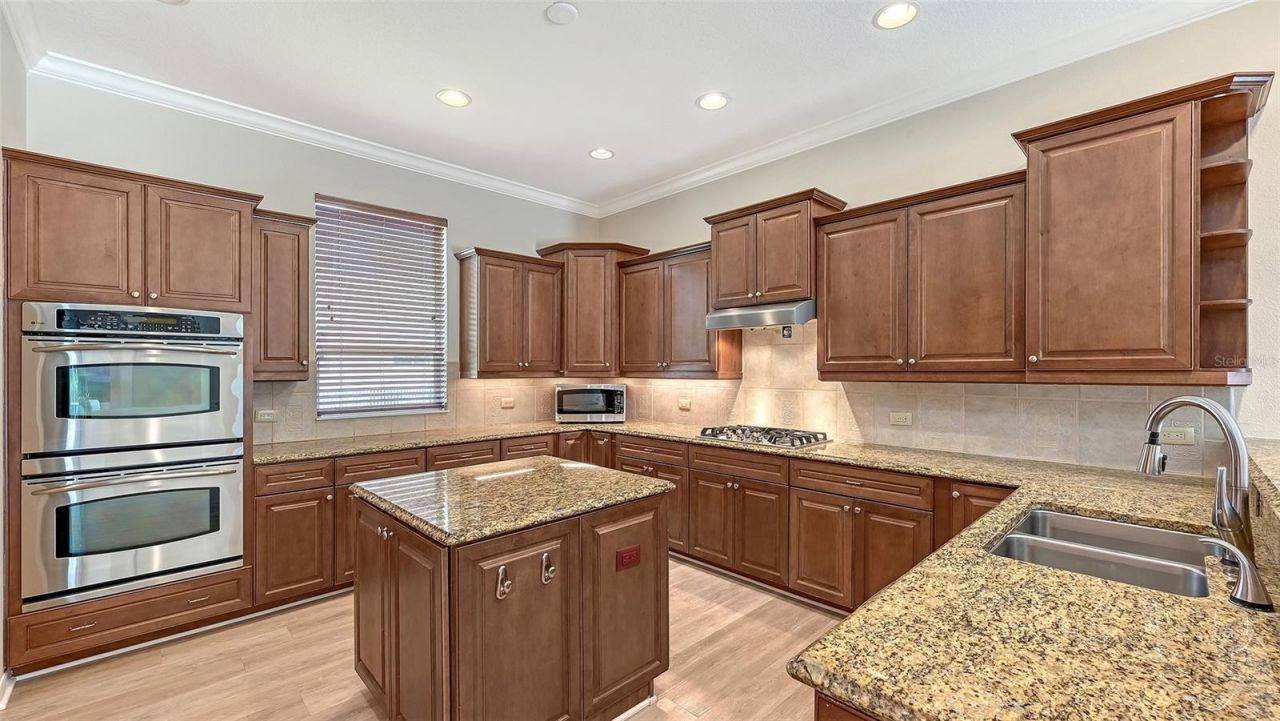 13112 Peregrin Circle, Bradenton, FL 34212 Photo