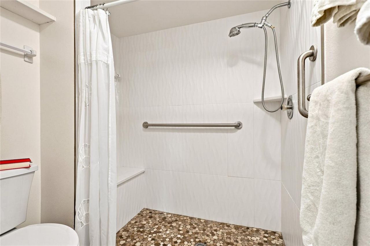 4208 Center Pointe Lane, Unit 27, Sarasota, FL 34233 Photo