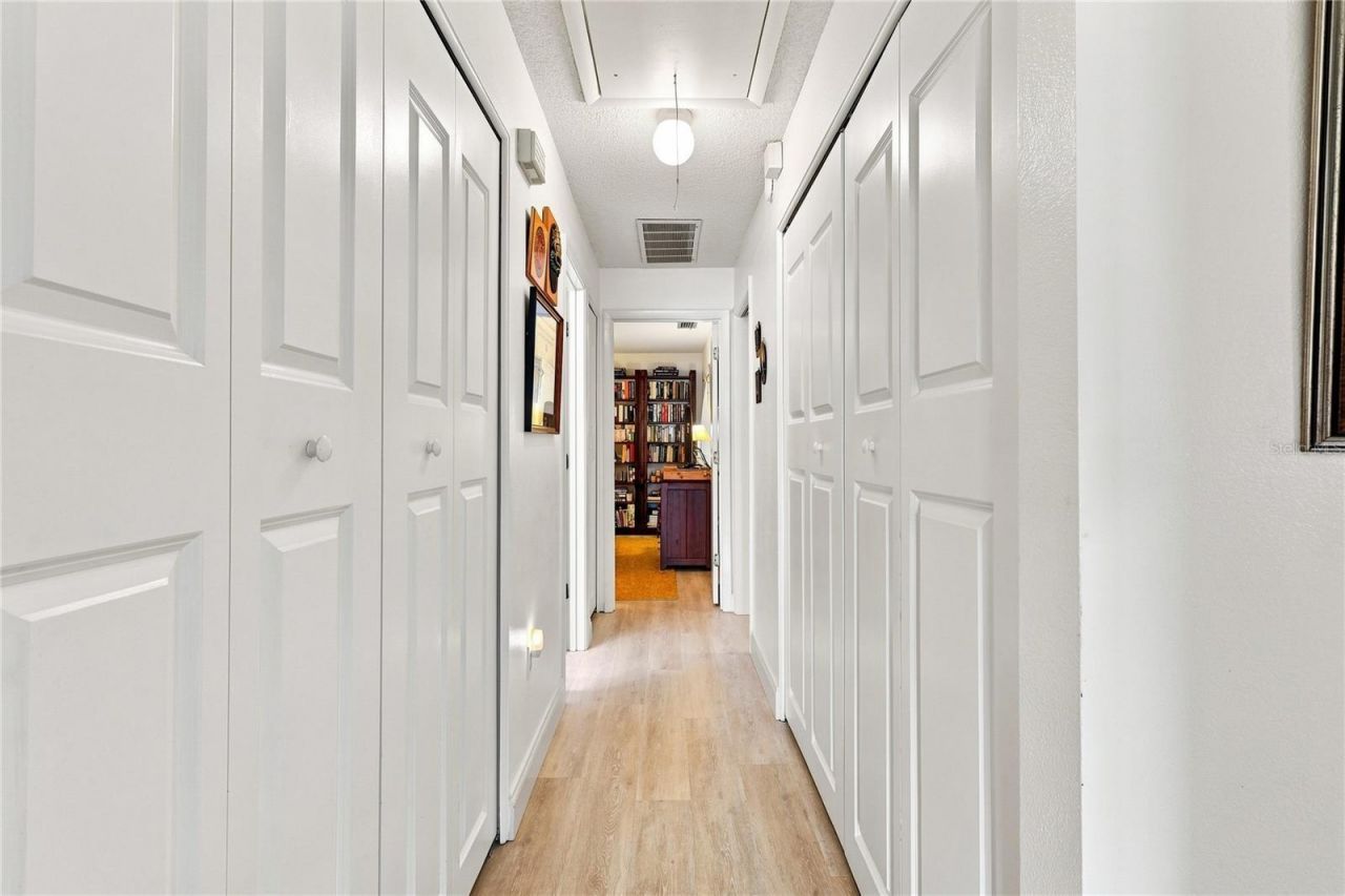 4208 Center Pointe Lane, Unit 27, Sarasota, FL 34233 Photo