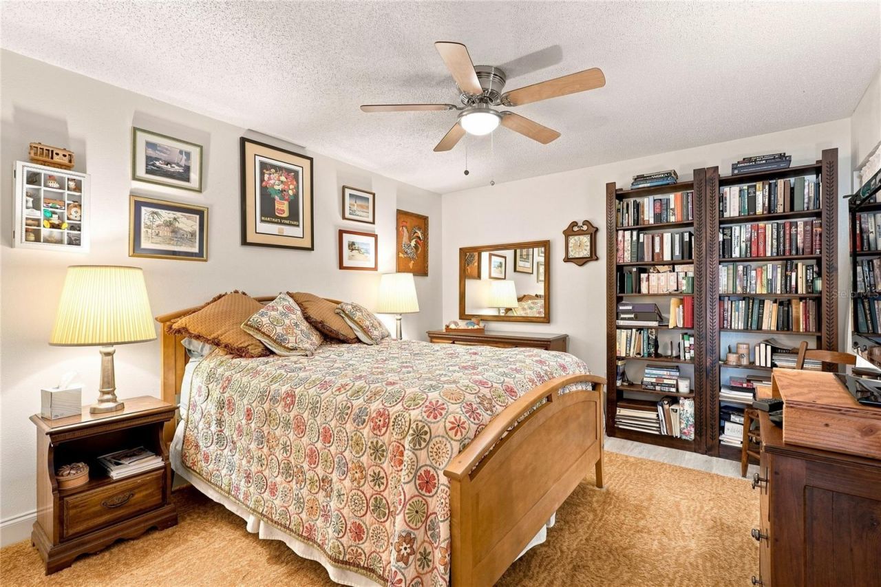 4208 Center Pointe Lane, Unit 27, Sarasota, FL 34233 Photo