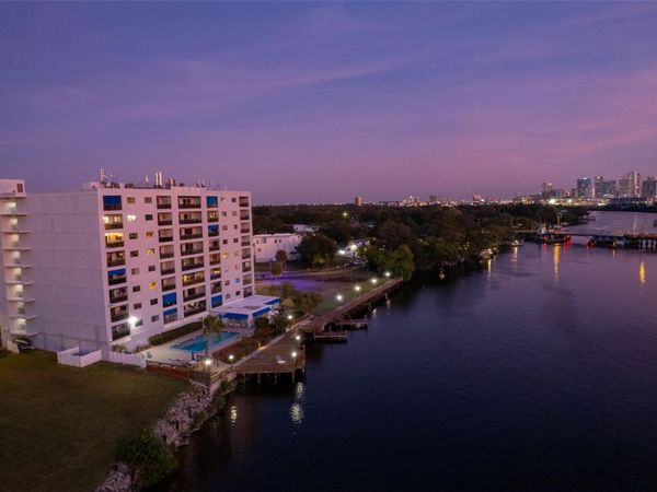 2780 N RIVERSIDE DRIVE, Unit 805, TAMPA, FL 33602