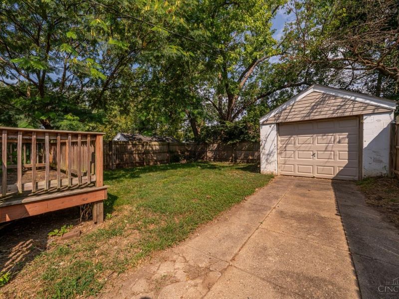 18 N Riverview Drive, Hamilton, OH 45015 Photo 27