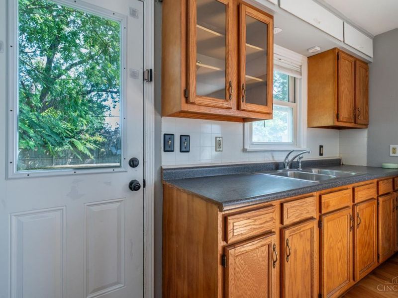 18 N Riverview Drive, Hamilton, OH 45015 Photo 8