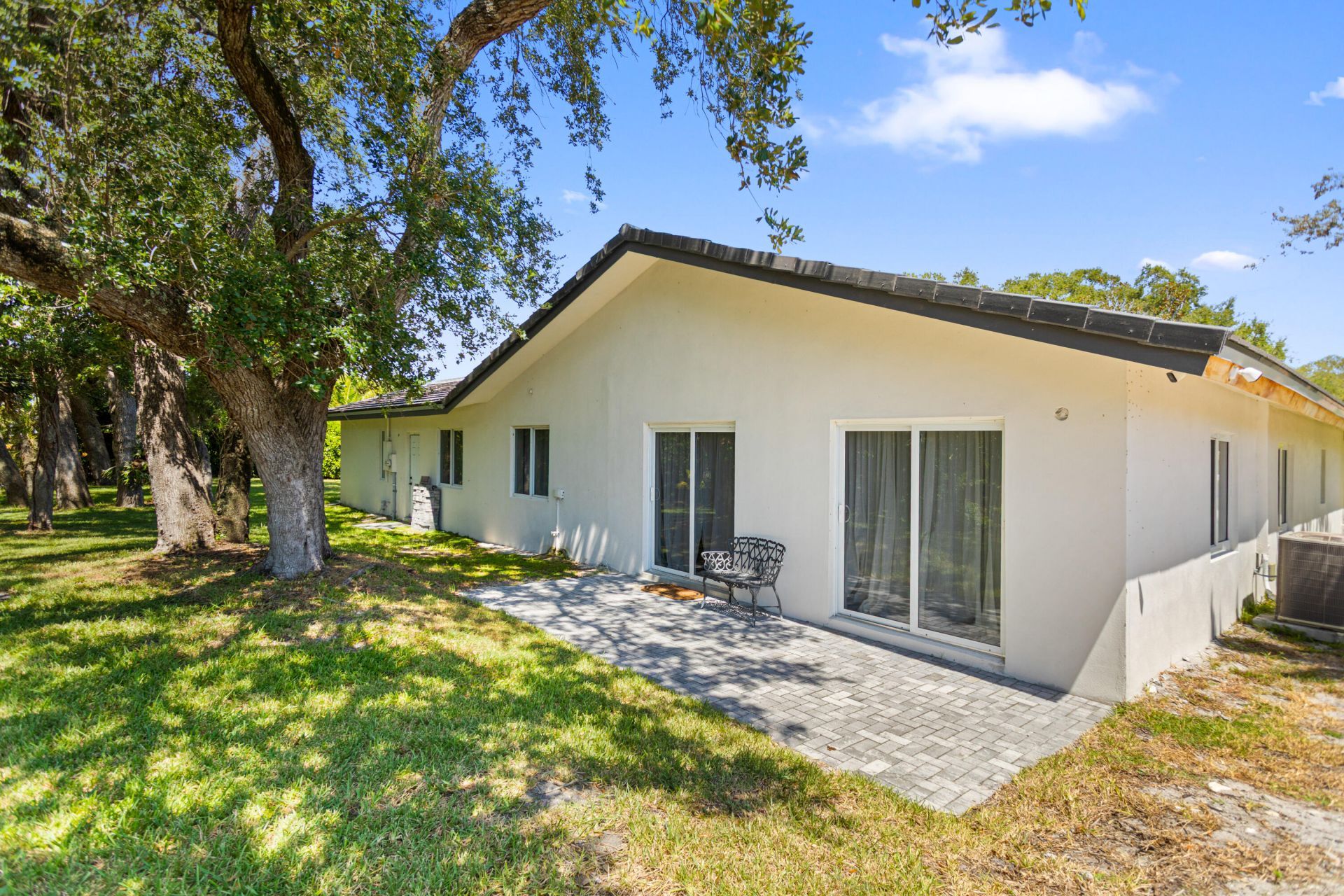 1050 SW 1st Street, Boca Raton, FL 33486 Photo