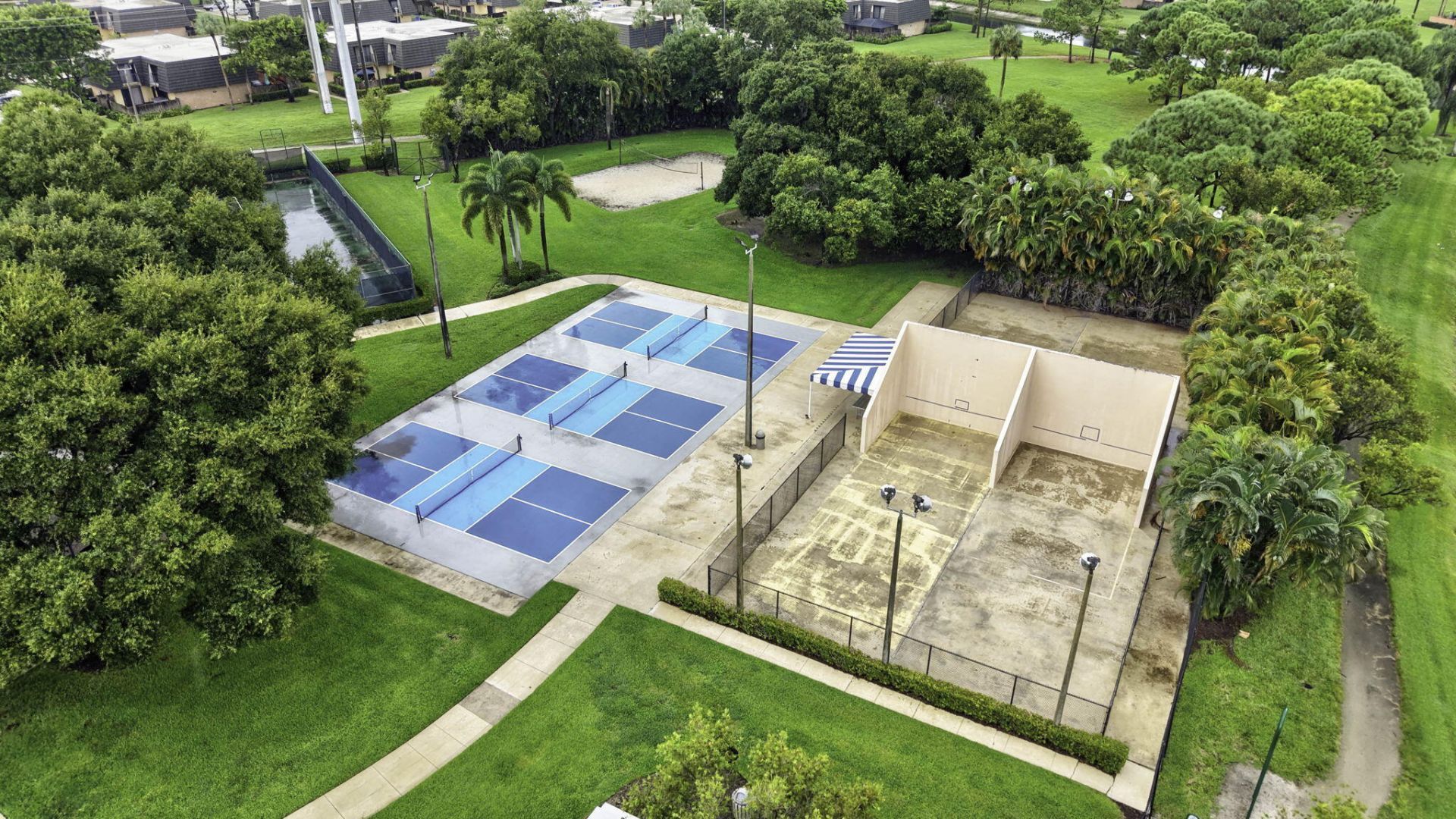 236 Charter Way, West Palm Beach, FL 33407 Photo