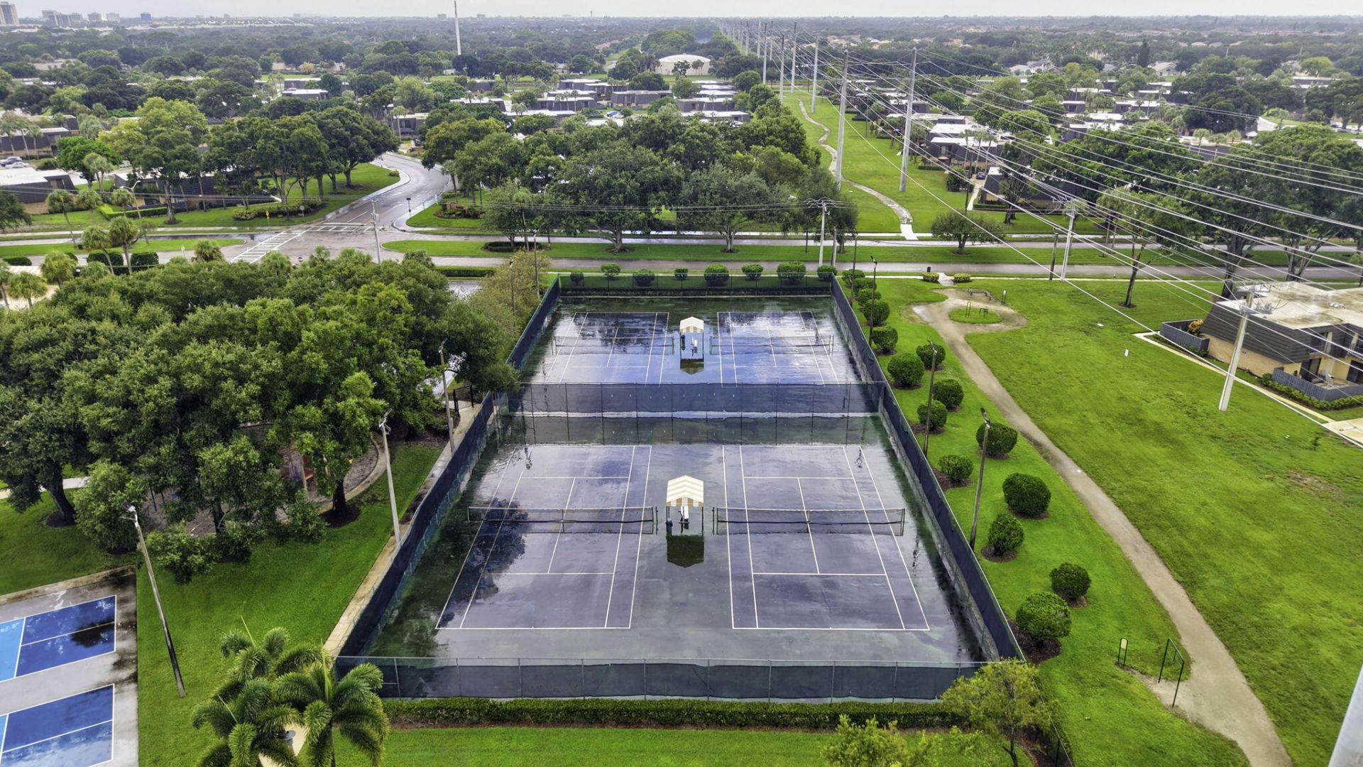 236 Charter Way, West Palm Beach, FL 33407 Photo
