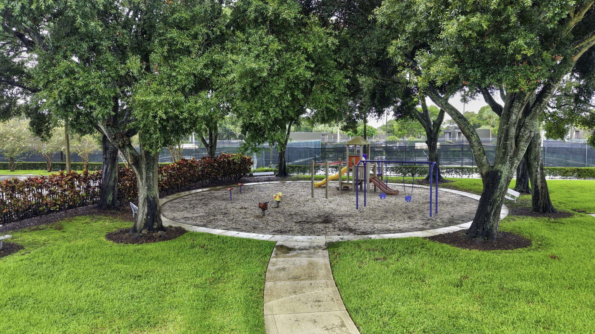 236 Charter Way, West Palm Beach, FL 33407 Photo
