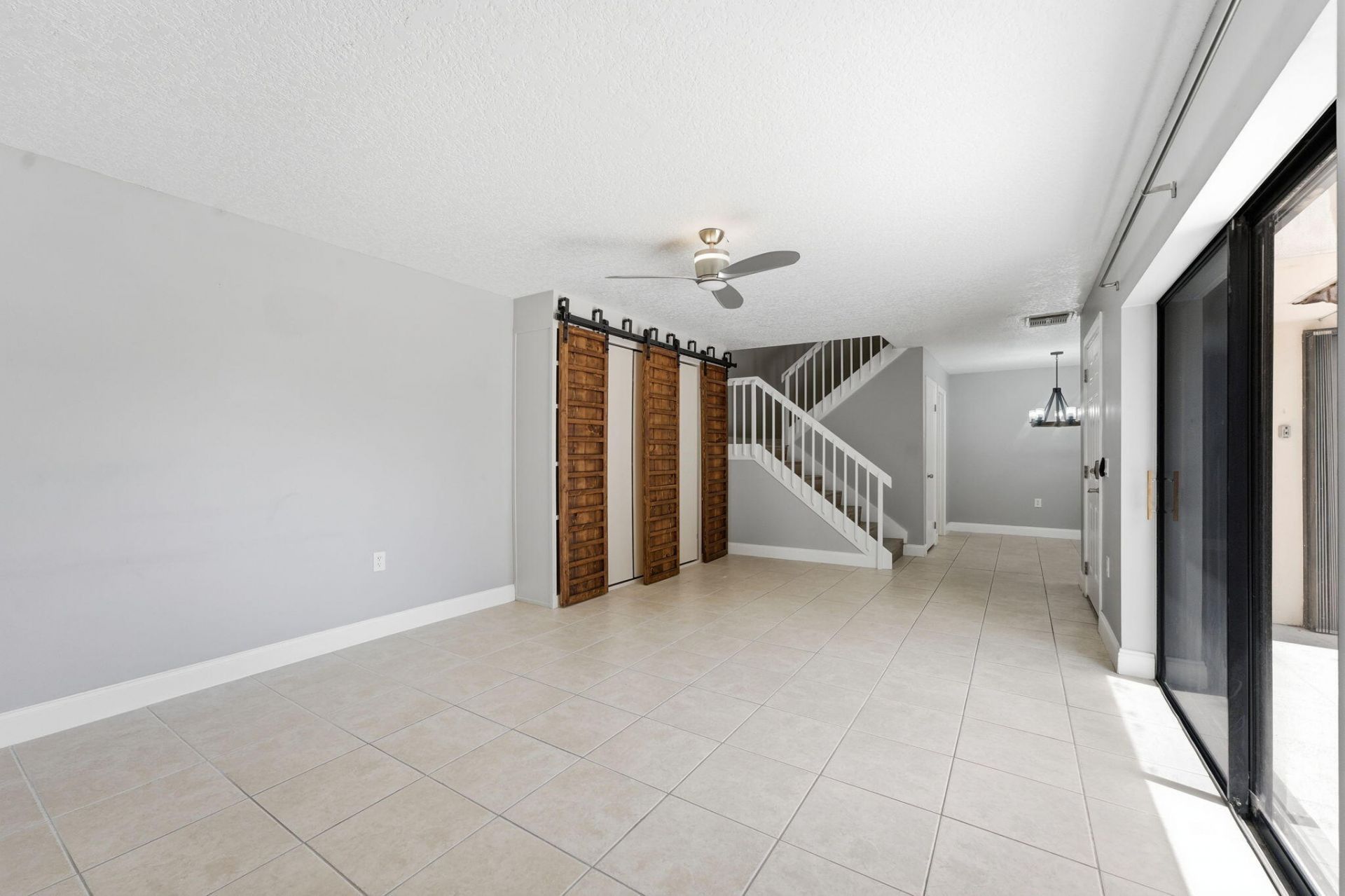236 Charter Way, West Palm Beach, FL 33407 Photo