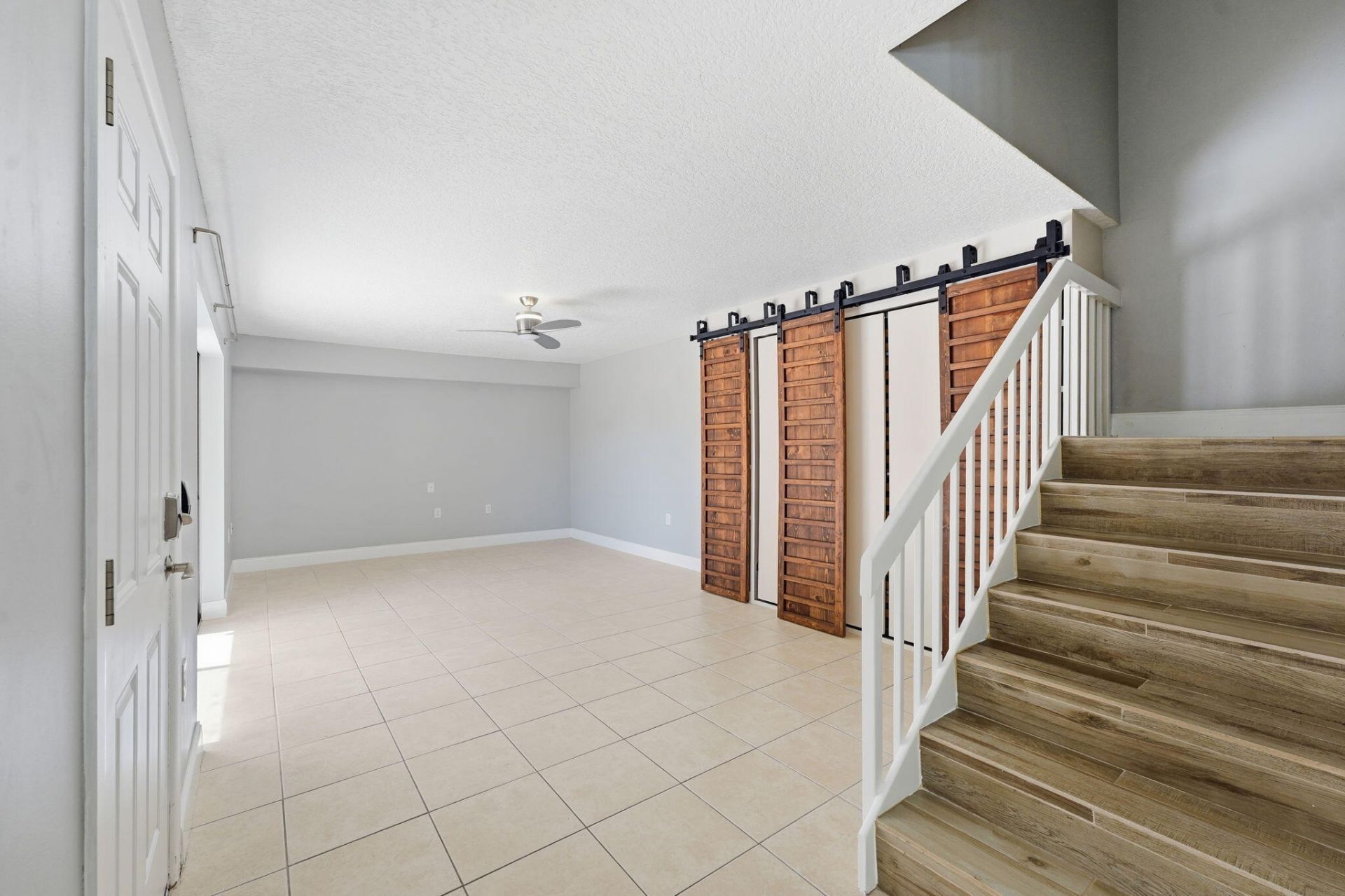 236 Charter Way, West Palm Beach, FL 33407 Photo