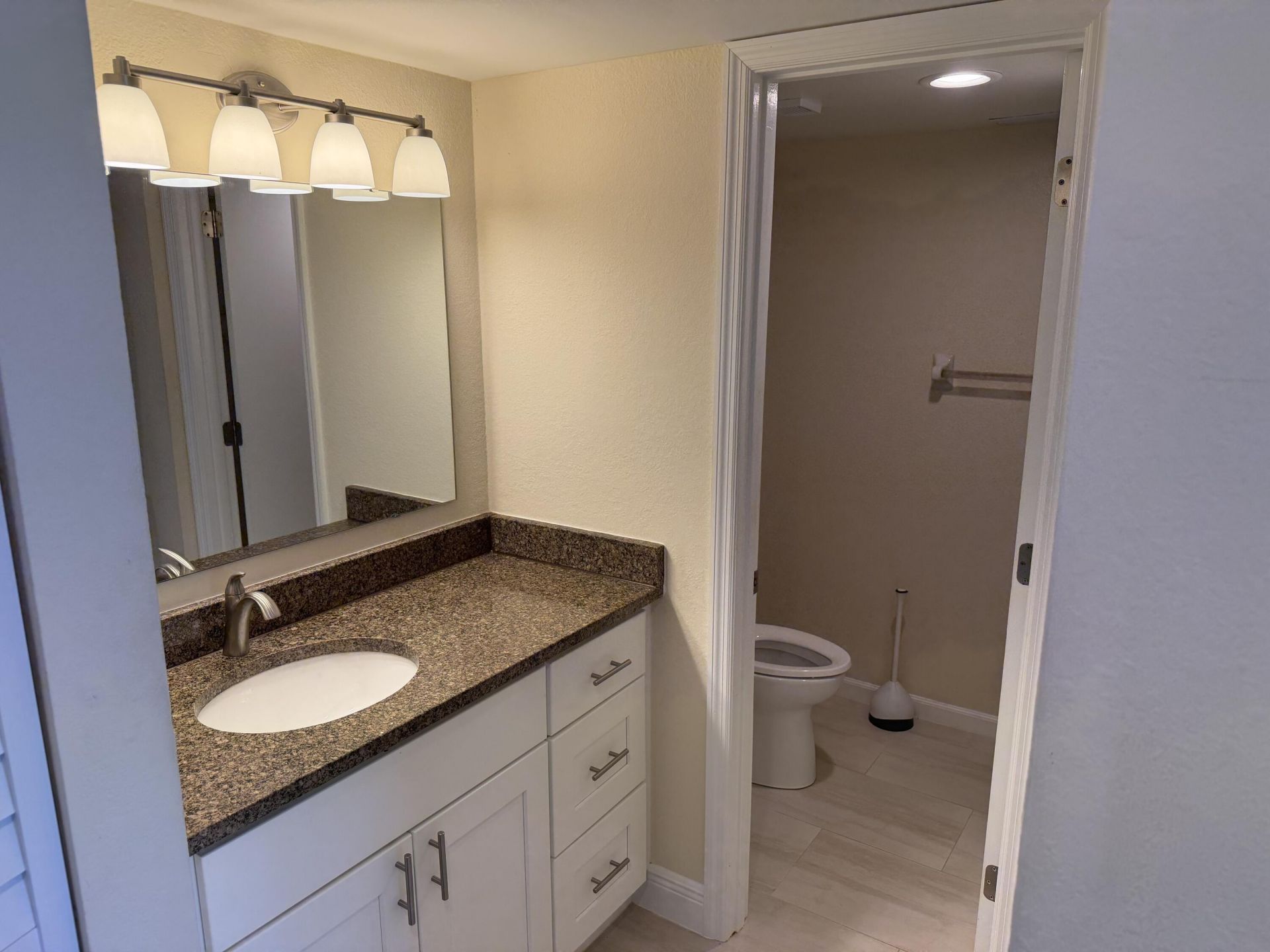 1512 SE Royal Green Circle, Unit 203, Port Saint Lucie, FL 34952 Photo