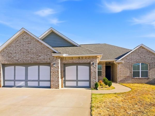 5505 Painted Pony Road, Warr Acres, OK 73132
