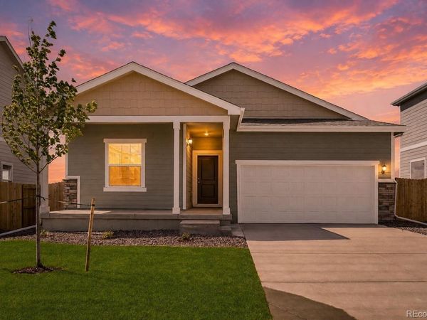 48185 Shetland Drive , Bennett, CO 80102