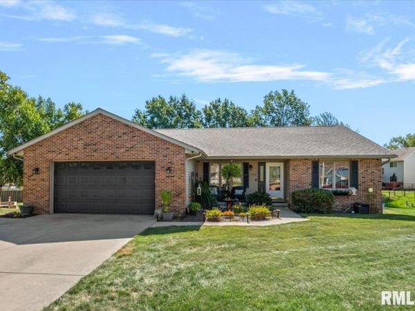 508 Violet Ridge, Chatham, IL 62629