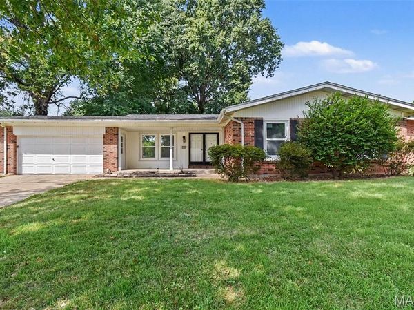 11533 Sherrington Drive, St Louis, MO 63138