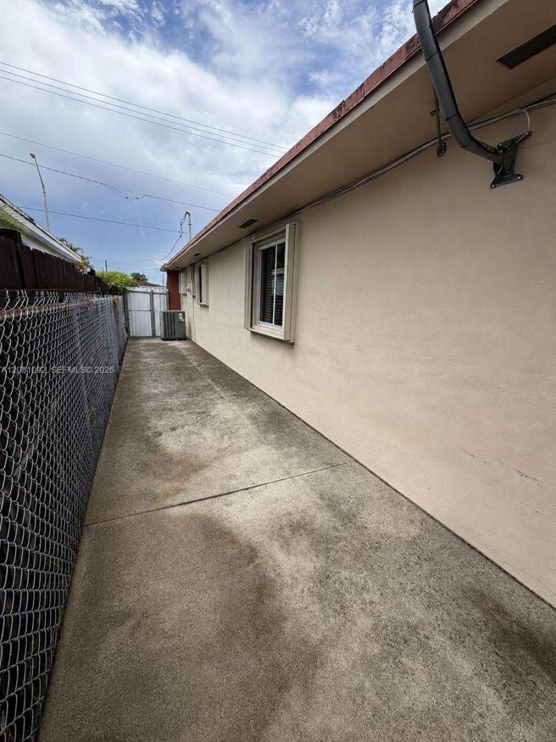 Please Call For Address, Hialeah, FL 33013 Photo