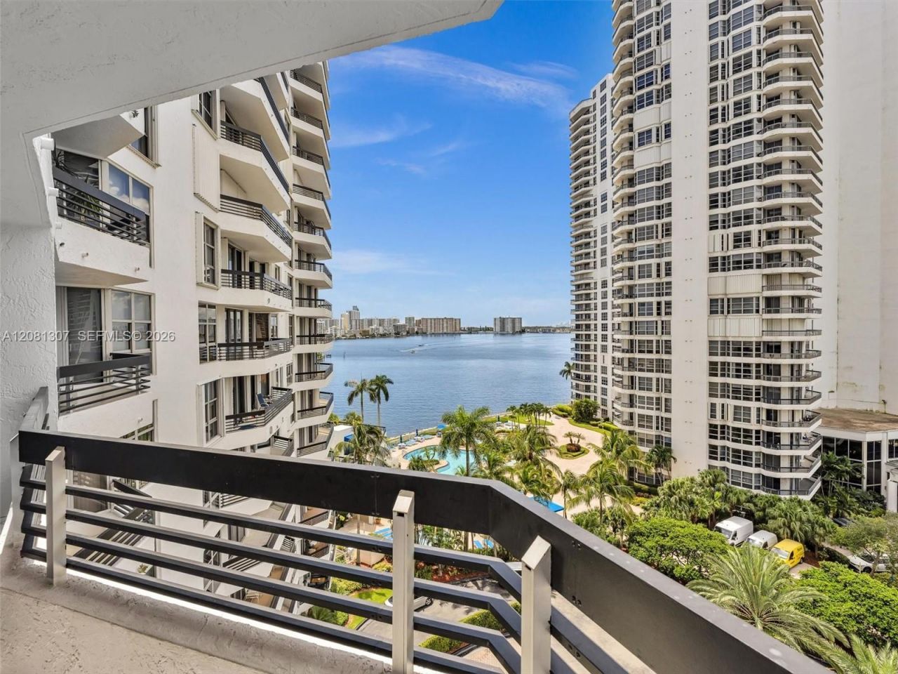 19195 NE 36th Ct , Unit 904, Aventura, FL 33180 Photo