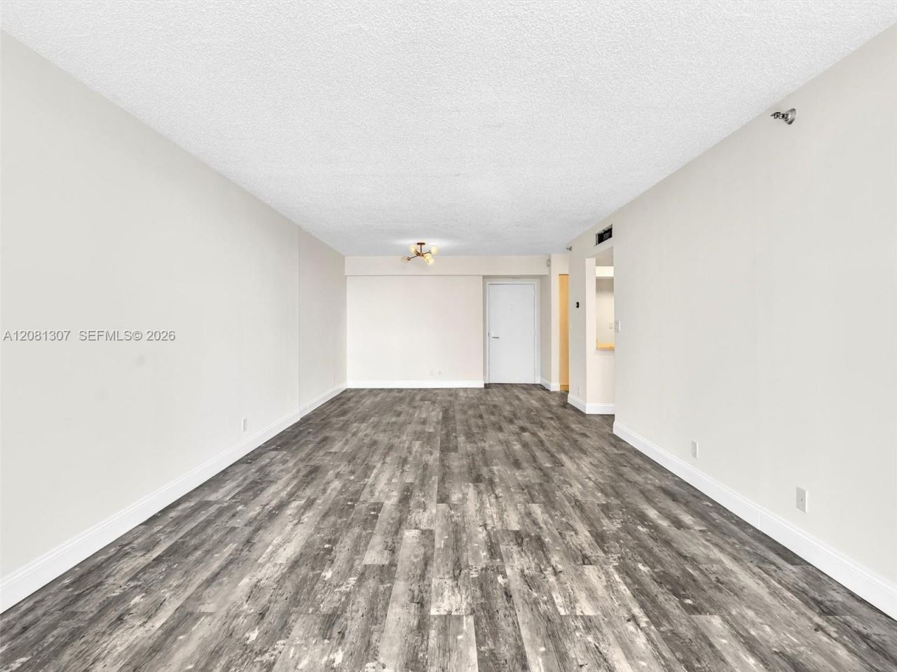 19195 NE 36th Ct , Unit 904, Aventura, FL 33180 Photo