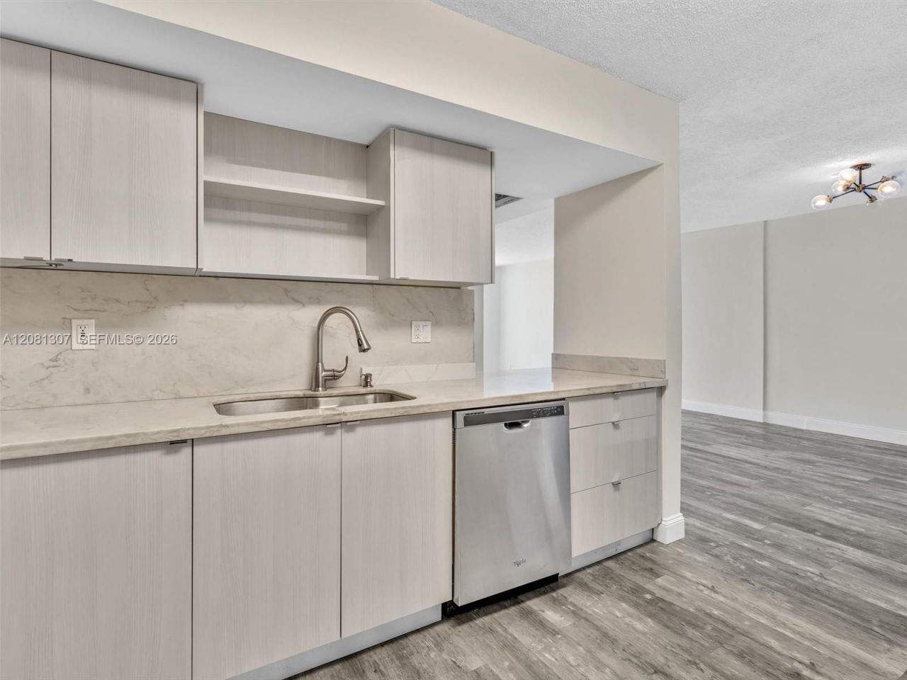 19195 NE 36th Ct , Unit 904, Aventura, FL 33180 Photo