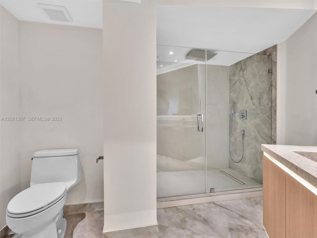 19195 NE 36th Ct , Unit 904, Aventura, FL 33180 Photo