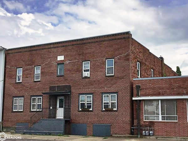 17 W 4Th Street, Atlantic, IA 50022