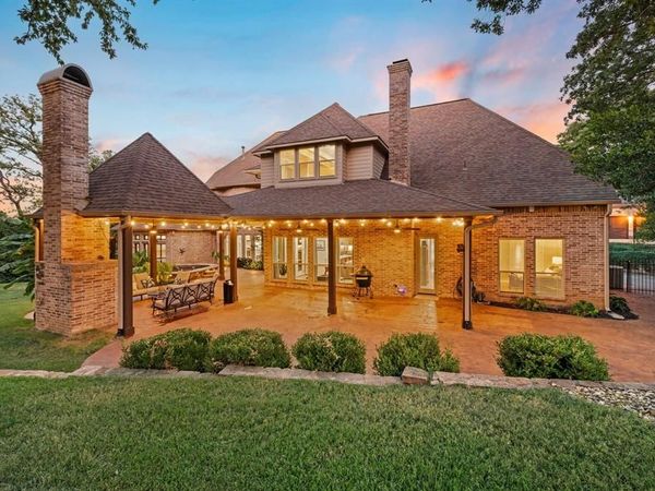 3056 Loch Meadow Court, Southlake, TX 76092