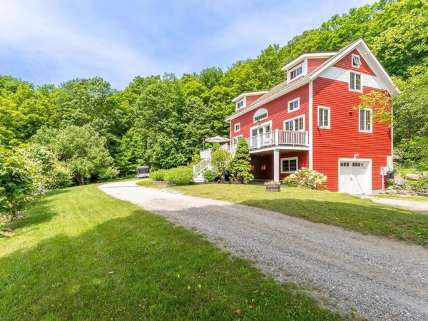 43 North Street, Middletown Springs, VT 05757