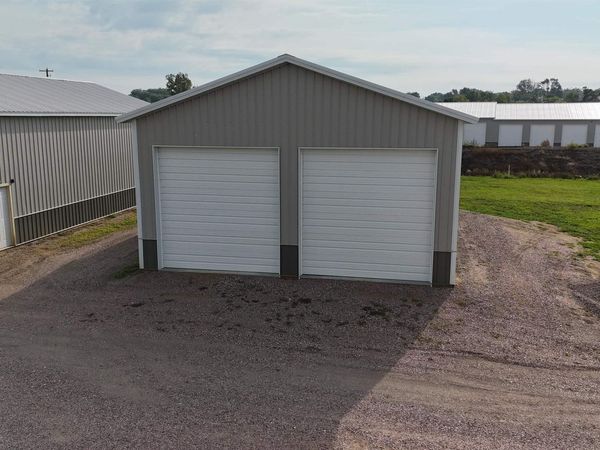 301 5th St, Garretson, SD 57030