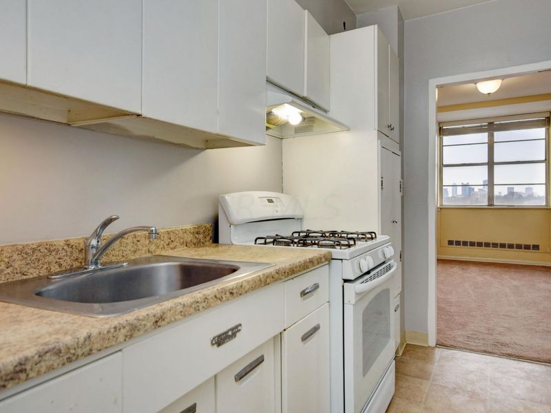 1620 E Broad Street, Unit 1009, Columbus, OH 43203 Photo 10