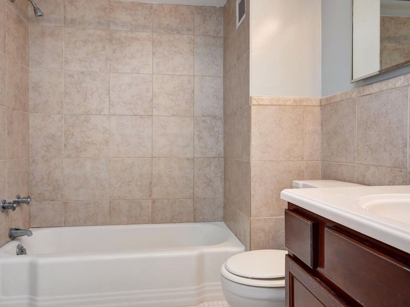 1620 E Broad Street, Unit 1009, Columbus, OH 43203 Photo 11