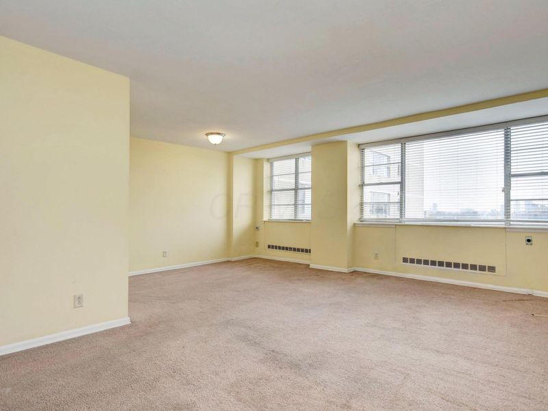 1620 E Broad Street, Unit 1009, Columbus, OH 43203 Photo 4