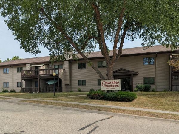 1825 Perlich Avenue, Unit 207, Red Wing, MN 55066