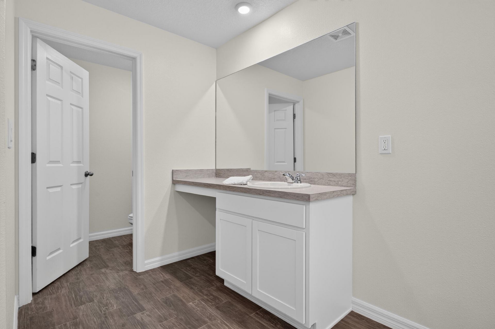 2386 SE Manor Avenue, Port Saint Lucie, FL 34952 Photo