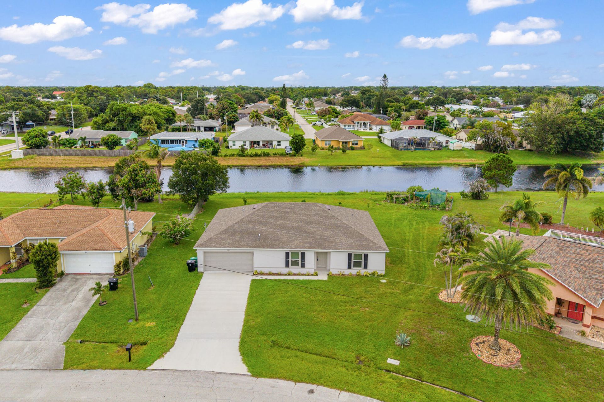 2386 SE Manor Avenue, Port Saint Lucie, FL 34952 Photo
