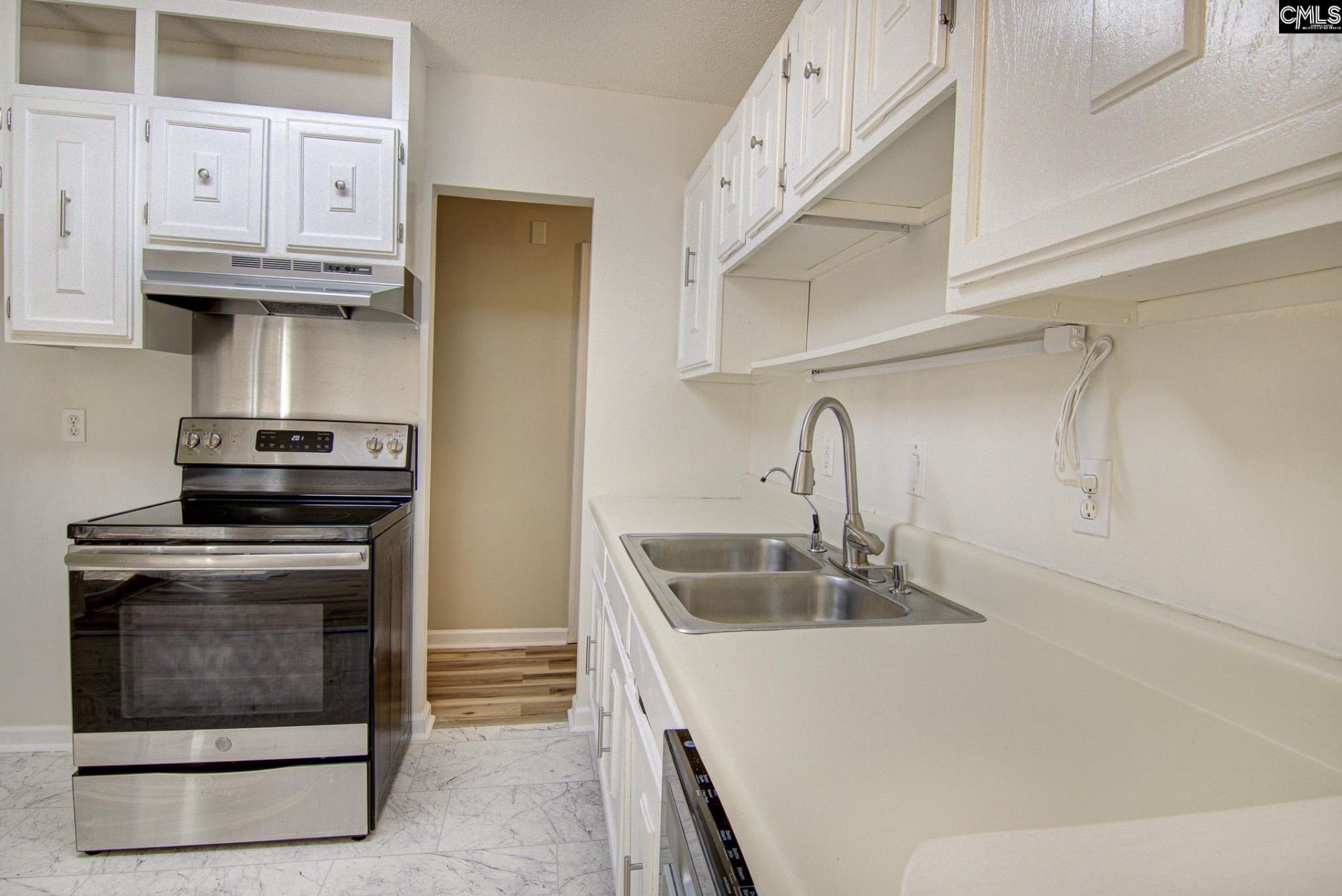 9 Coulter Drive Photo 10