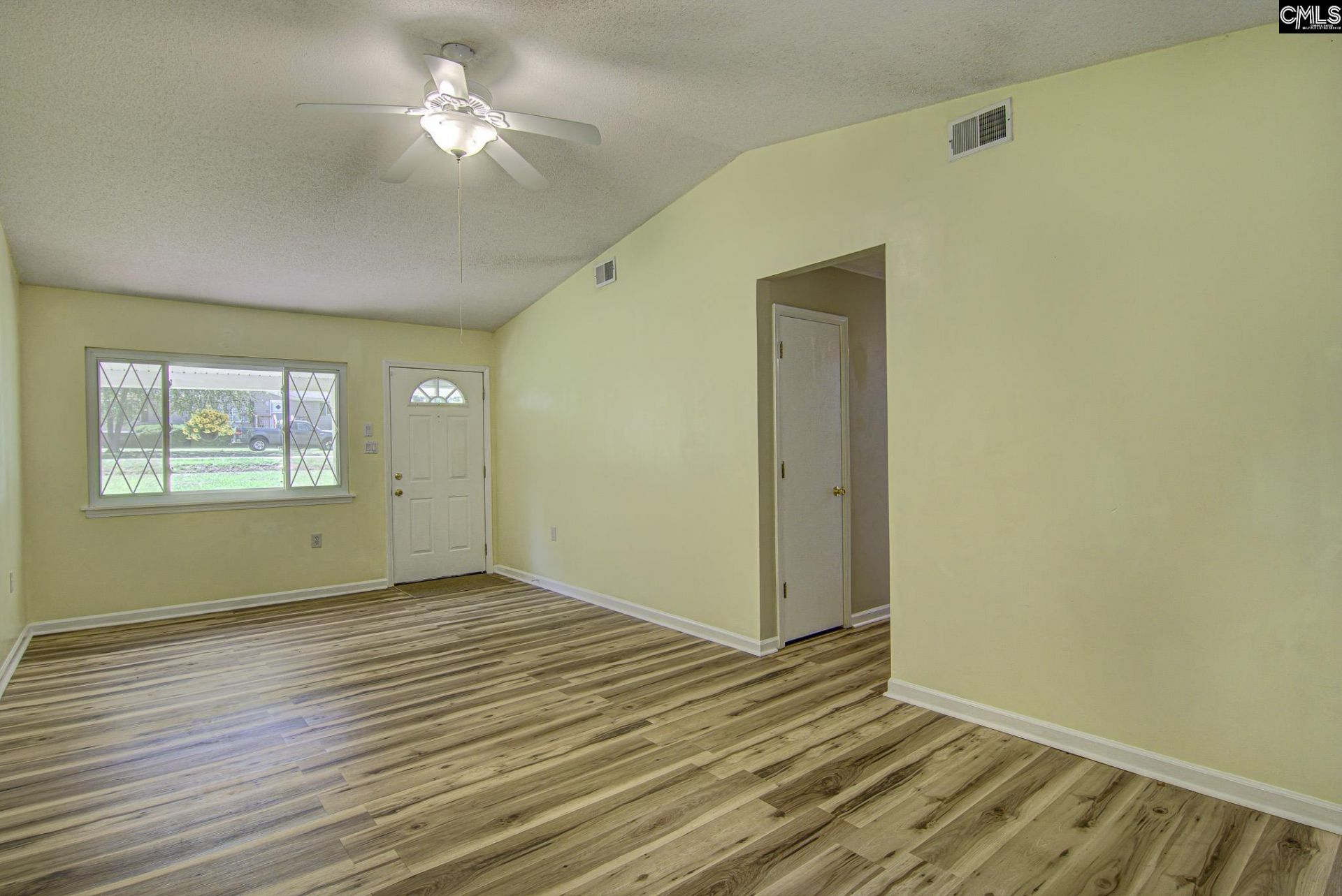 9 Coulter Drive Photo 4