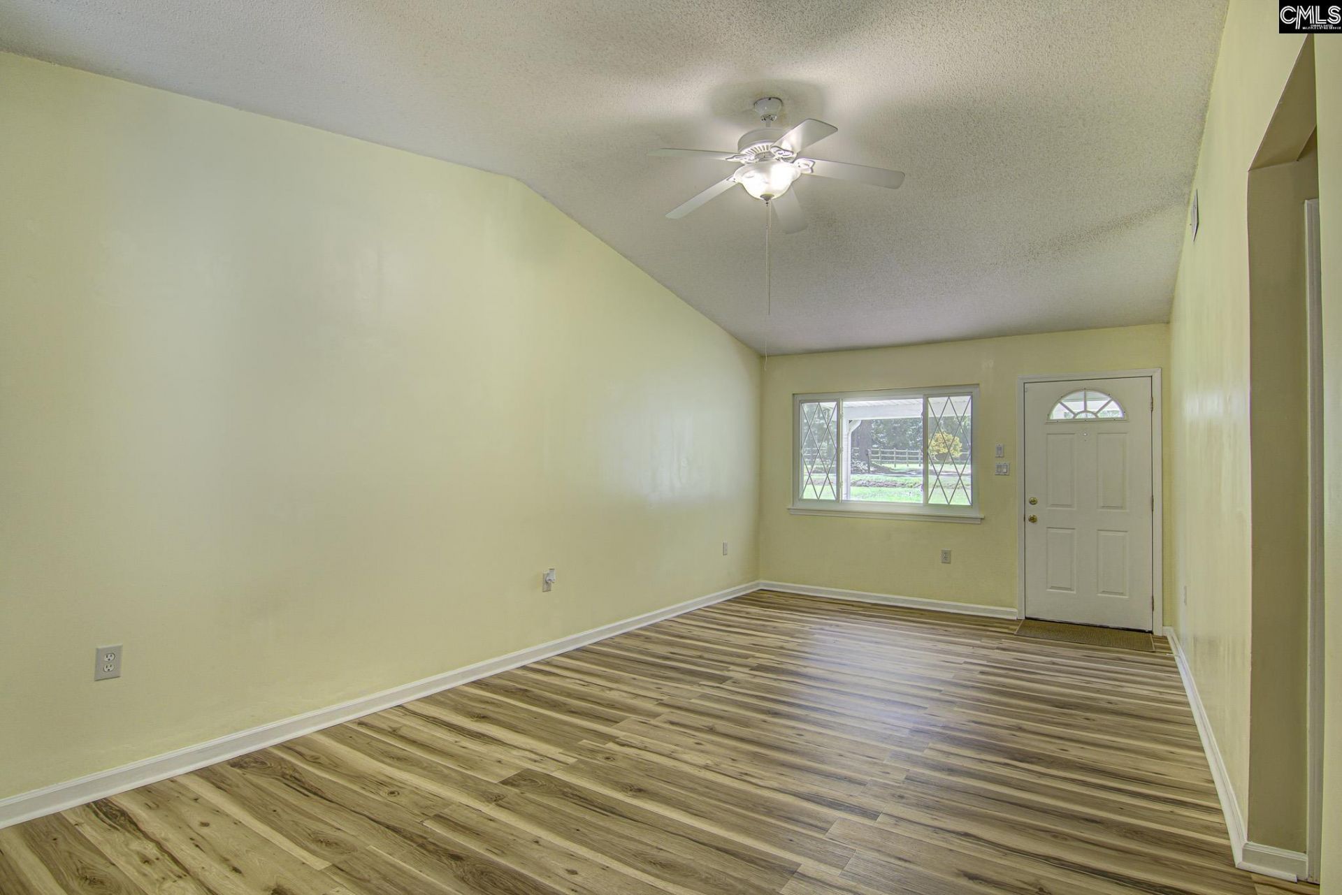 9 Coulter Drive Photo 5