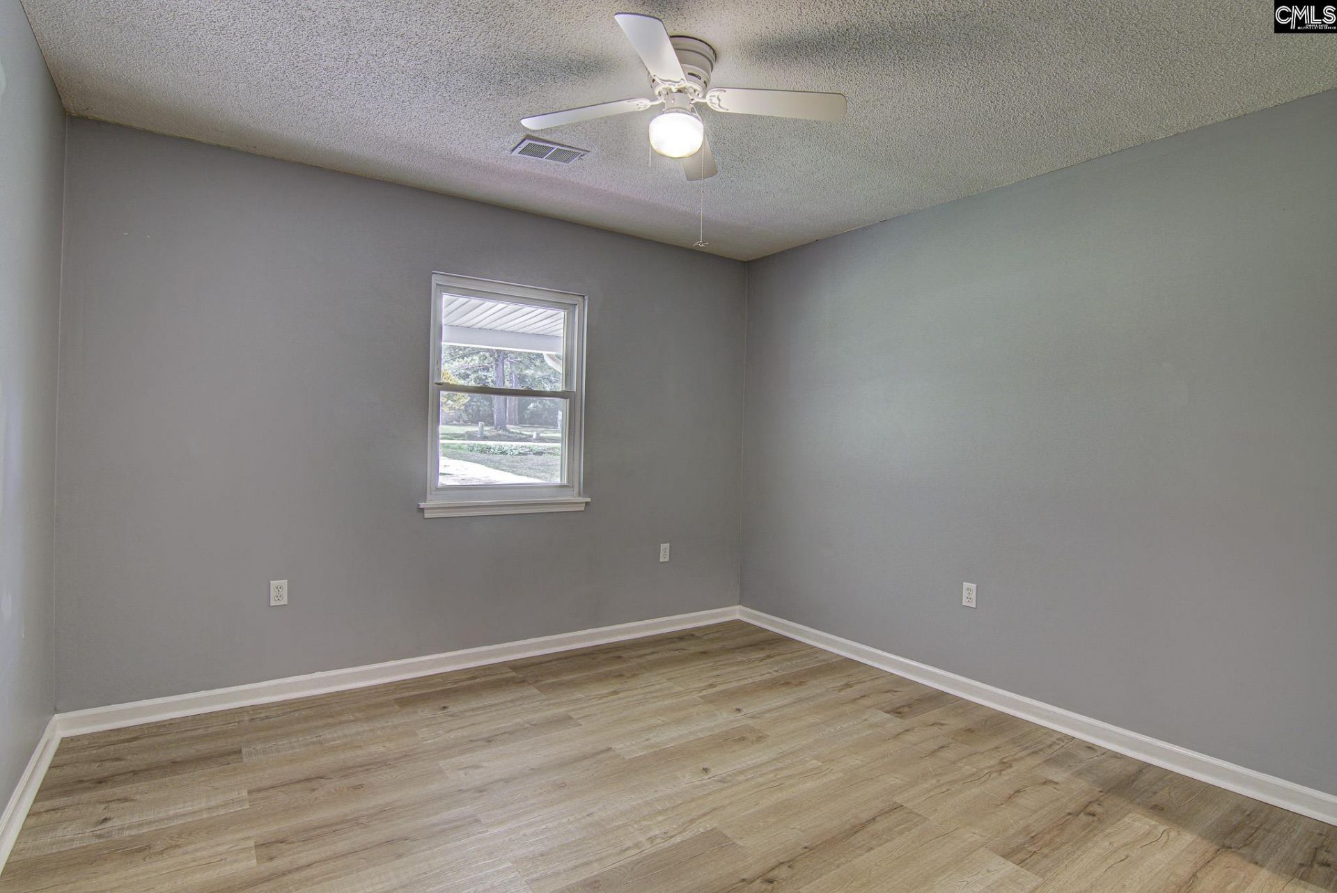 9 Coulter Drive Photo 9